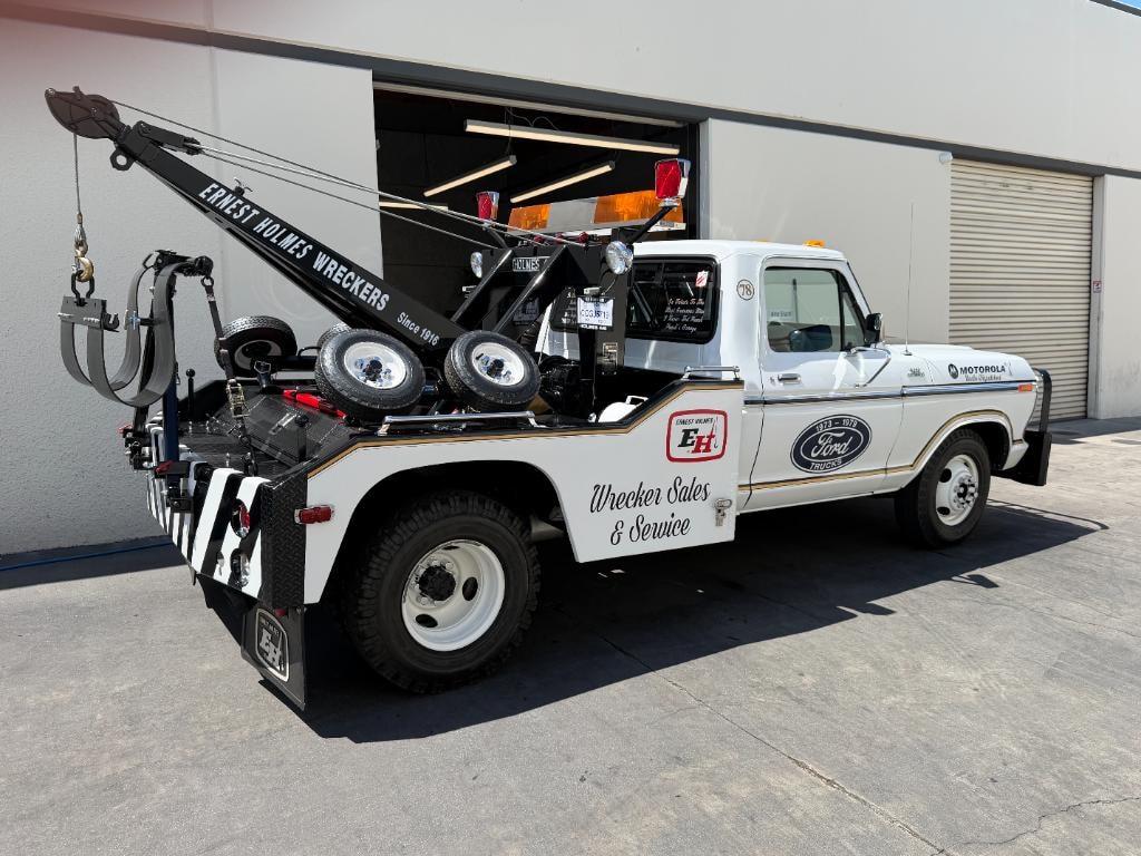 Larry — vintage Ford tow truck from Helmet TV Series